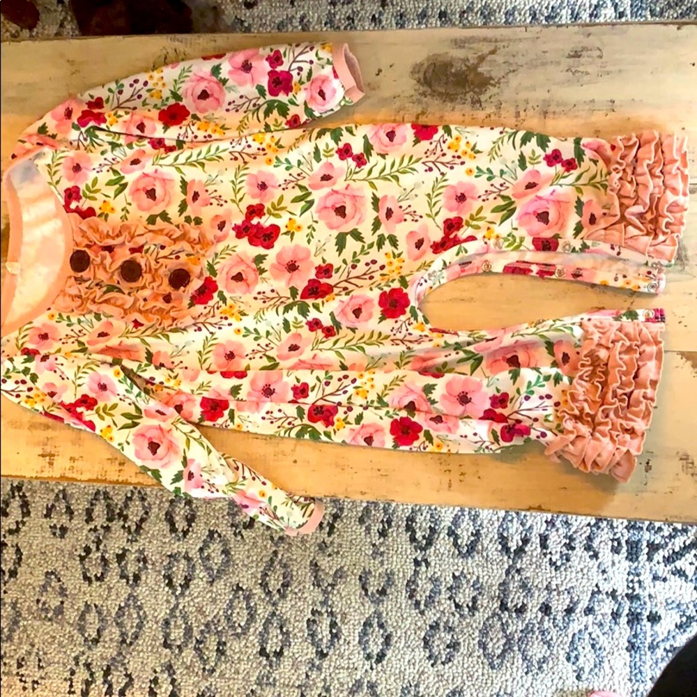 12-18 ruffle bottom onsie